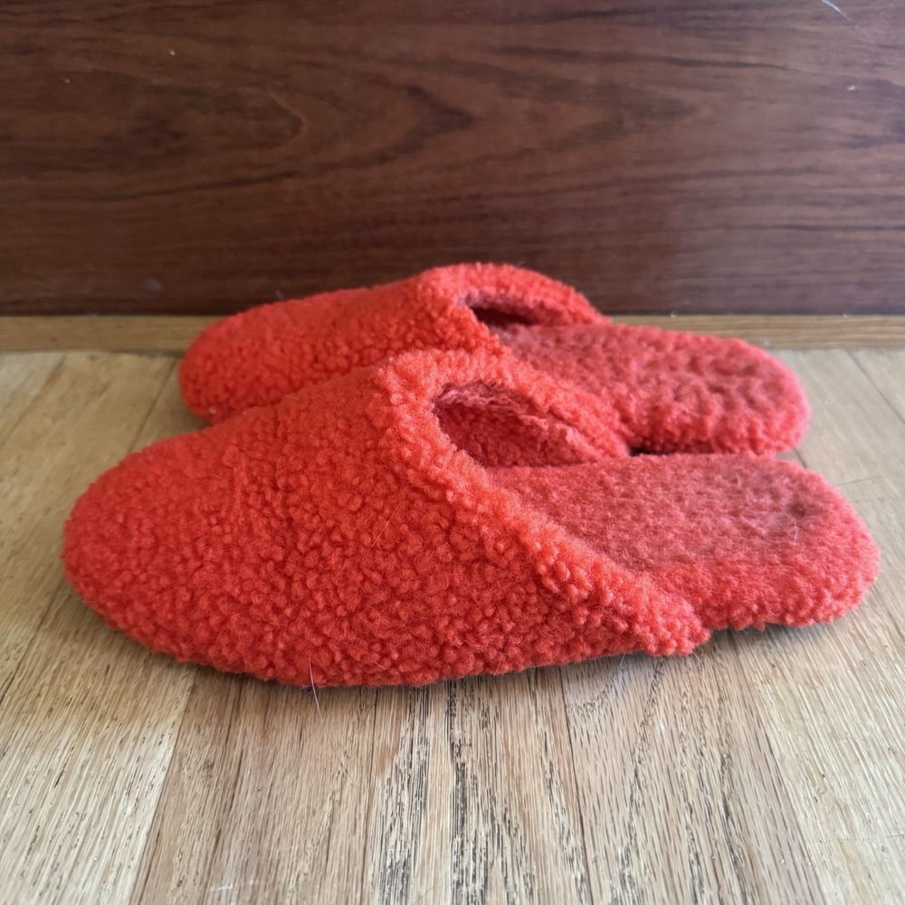 Bombas Sunday Slippers Women 8 Tomato Red Cabincore Fluffy Sherpa - Picture 2 of 4